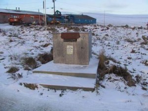 courtesy of seagrant.uaf.edu/nosb/papers/2004/tununak-living.html